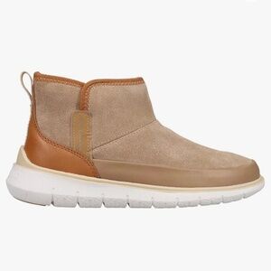Cole Haan womens Generation Zerogrand Water Resistant Bootie size 5 B New